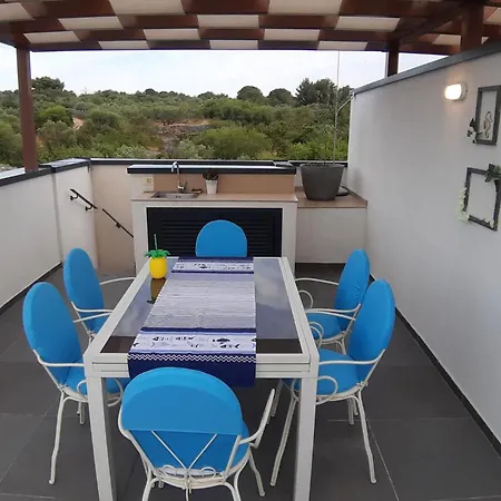 Lovely In Okrug Gornji Trogir