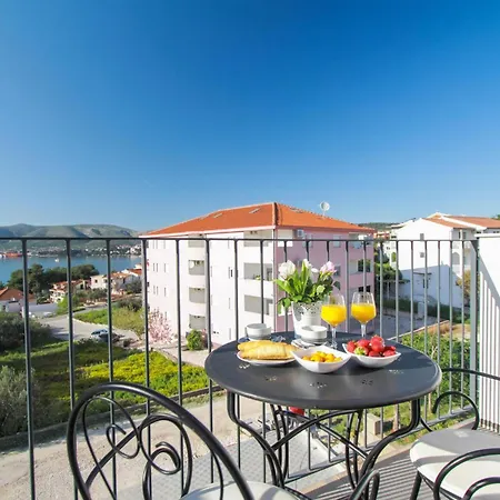 Lovely In Okrug Gornji Apartman *