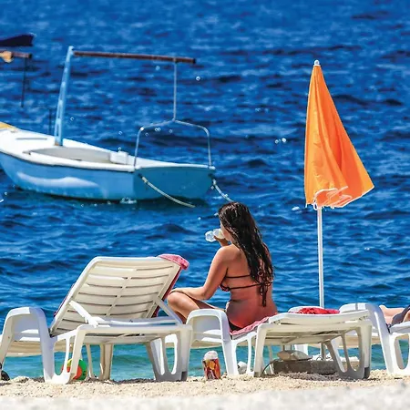 Lovely In Okrug Gornji