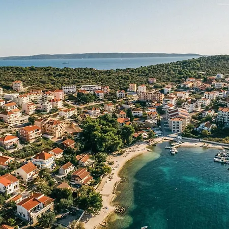 Lovely In Okrug Gornji *