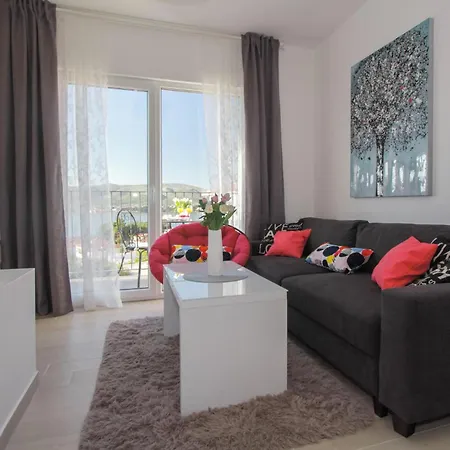 Lovely In Okrug Gornji Appartement *